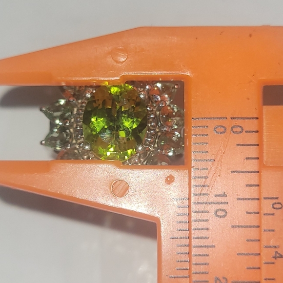 Ring 2.5 carat Peridot w 15 pear shaped Halo Sterling Silver sz 8 - Picture 4 of 8